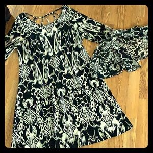 JBS bell sleeve dress with tribal print